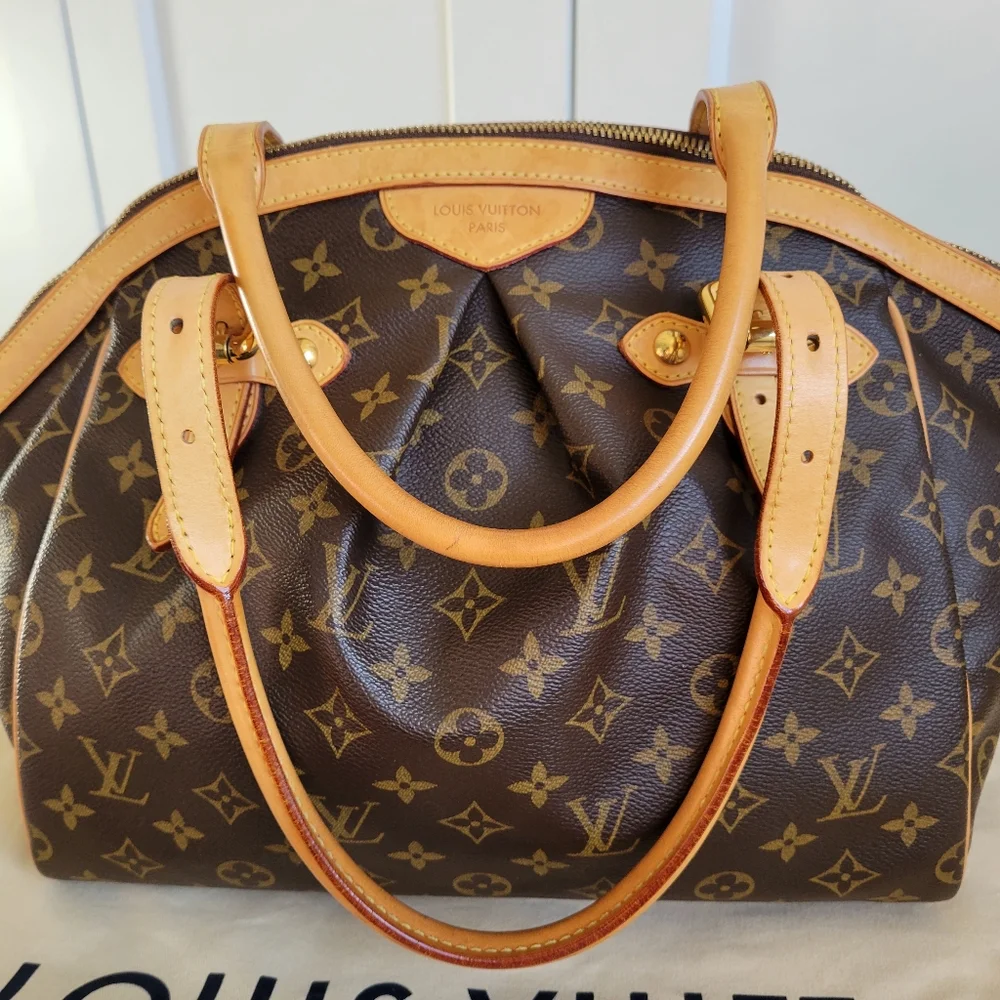 💕DISCONTINUED Very Rare LOUIS VUITTON Tivoli GM Monogram